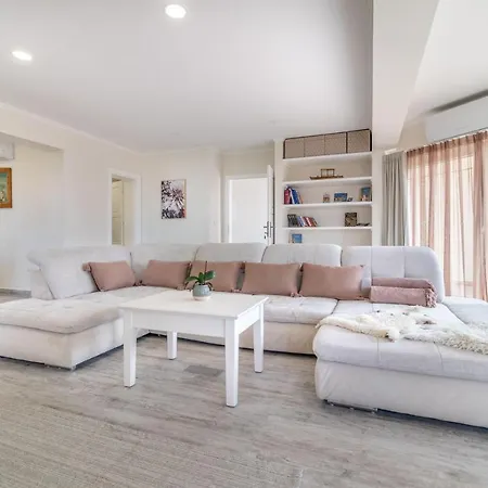 Vintage Apartman Banjol